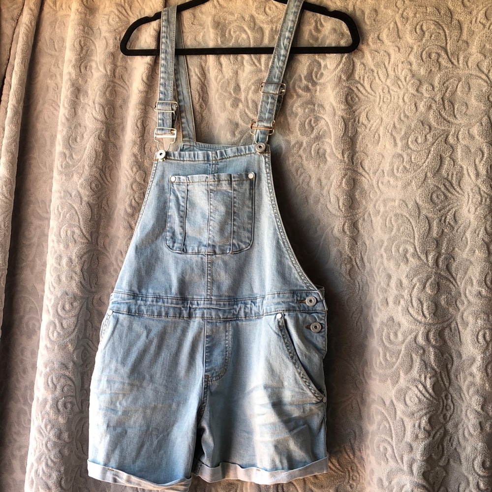 Light denim Listicle overall shorts